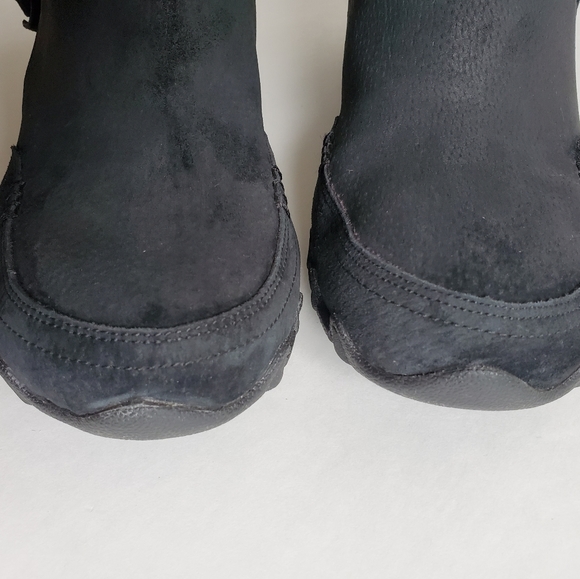 Skechers Leather Suede Ankle Boots. - Picture 13 of 14